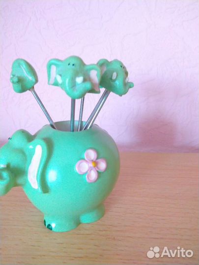 Статуэтка Слоненок