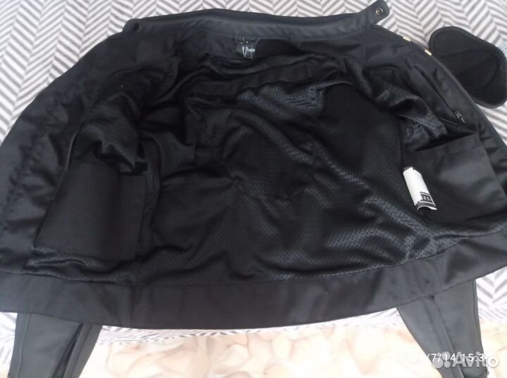 Мотокуртка кожаная мужская