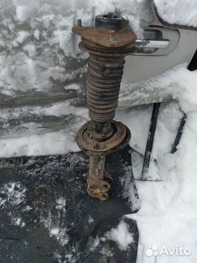 Амортизатор левый kia sportage 3