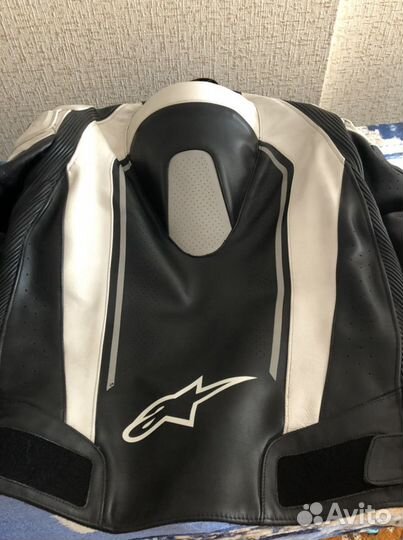 Мотокуртка