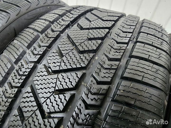 Tourador Winter Pro TSU1 245/40 R18 и 265/35 R18 97V