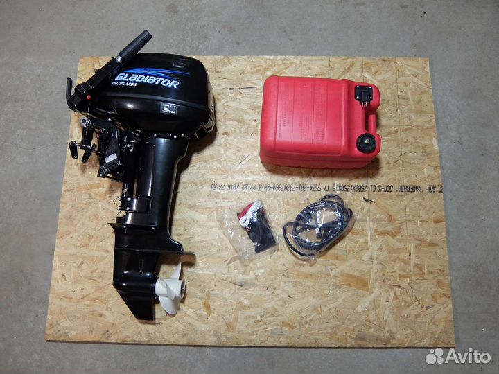 Лодочный мотор Gladiator 9.8