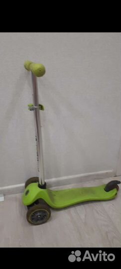 Самокат детский трехколесный с сиденьем