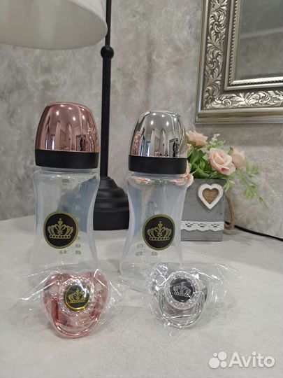 Комплект для ребёнка Бутылочка+пустышка с короной