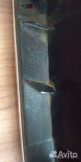 Фонарь задний левый Тойота avensis