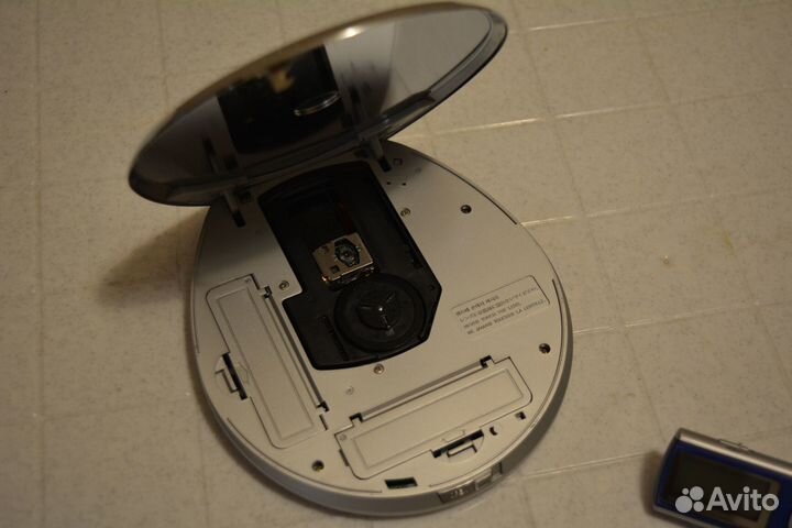 CD/MP3 аудио плеер iRiver IMP-450 синий с чехлом