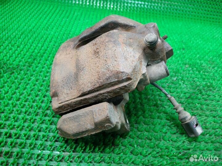 Суппорт передний левый Volkswagen Golf Plus 5 caxa