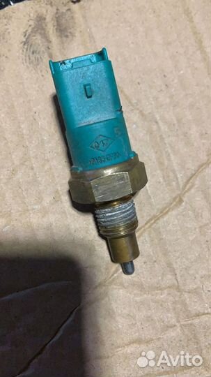 Датчик заднего хода LADA, Renault, TL8