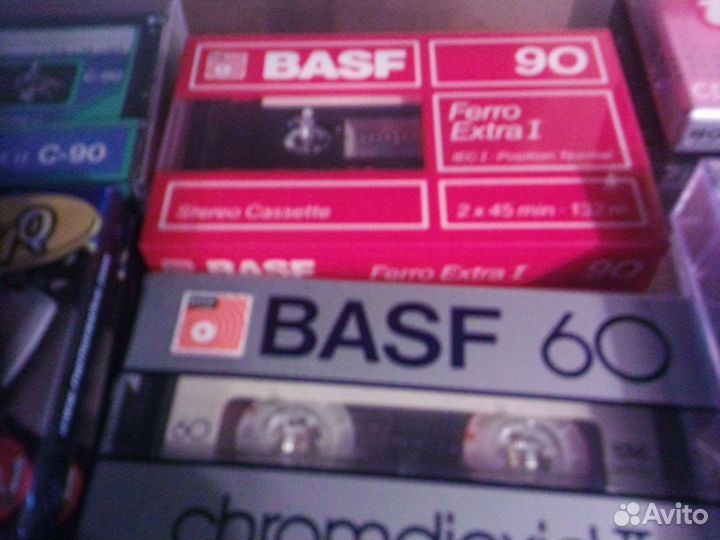 Аудио кассеты запечатанные