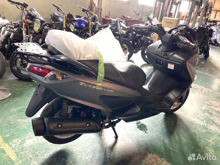Скутер Suzuki Burgman 200