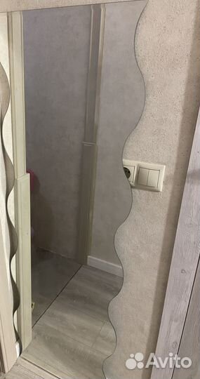 Зеркало фигурное 150 *45 см