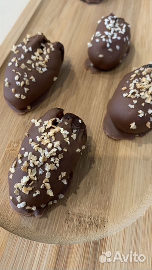 Финики в шоколаде