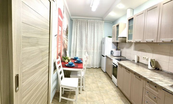 2-к. квартира, 80 м², 4/20 эт.