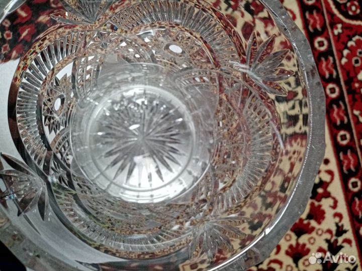 Ваза хрустальная напольная