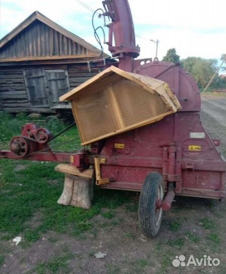 Кормоуборочный комбайн