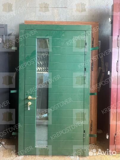 Дверь входная с терморазрывом и зеркалом