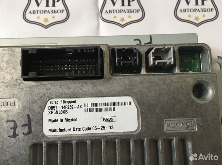 Экран магнитолы Дисплей Ford Explorer 5 2011-2017