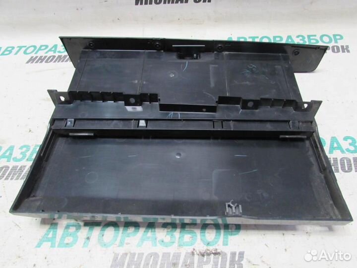 Ящик передней консоли для Mazda BT-50 2006-2012г