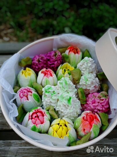 Сладкий подарок цветы на праздник выпускной юбилей