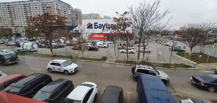 Свободная площадь под танцы, гимнастику шоурум 188