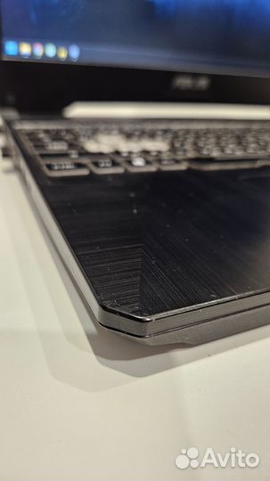 Игровой ноутбук Asus TUF Gaming / GTX 1660 Ti / R7