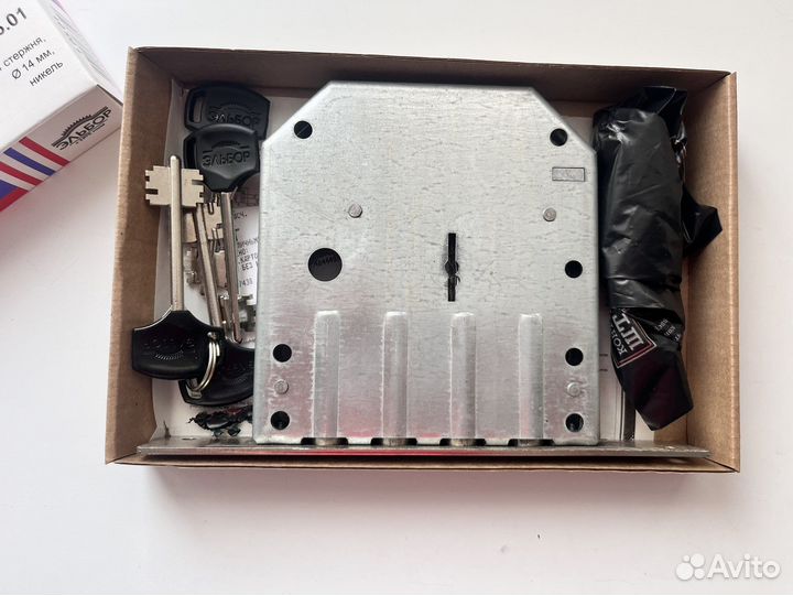 Замок врезной