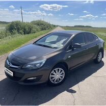 Opel Astra 1.6 MT, 2013, 167 000 км, с пробегом, цена 930 000 руб.