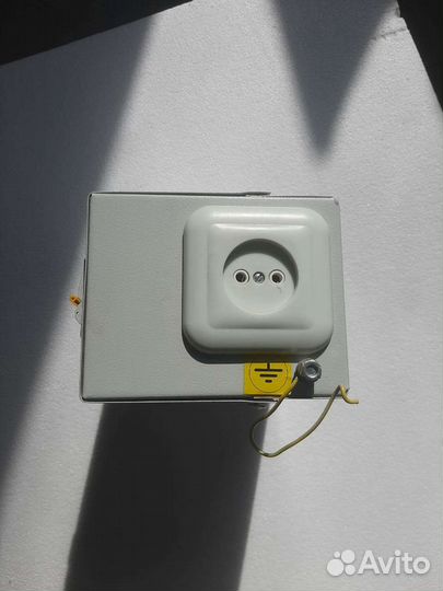 Ящик с понижающим трансформатором