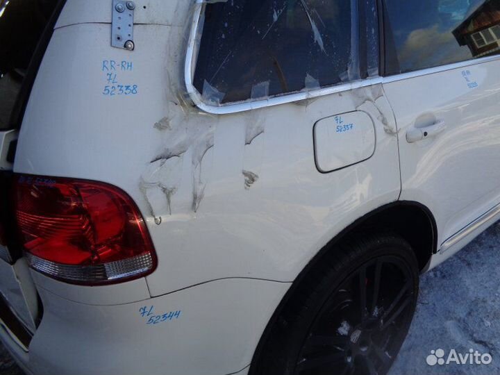 Крыло заднее правое Volkswagen Touareg 7L6 BHK