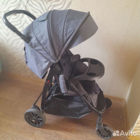 Продам прогулочную коляску