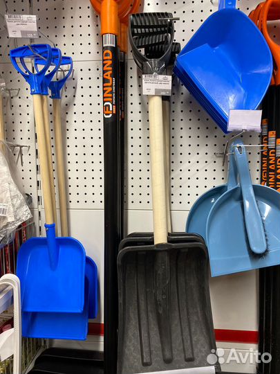 Лопата снегоуборочная пластик 280*370 автомоб дере