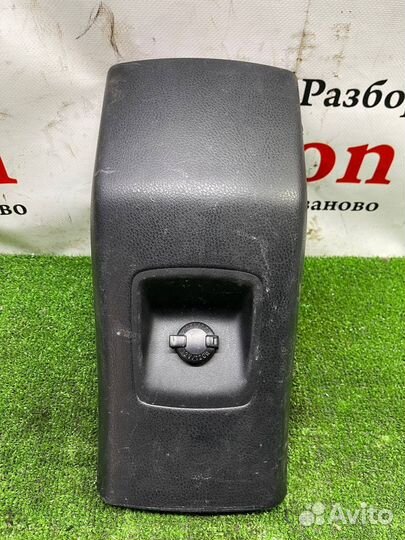 Пластик консоли задний Toyota Rav4 xa40 xa45