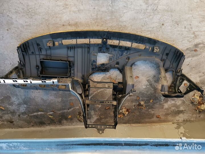 Торпедо /панель приборов Ниссан gtr Nissan