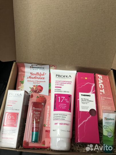 Набор косметики для девушки