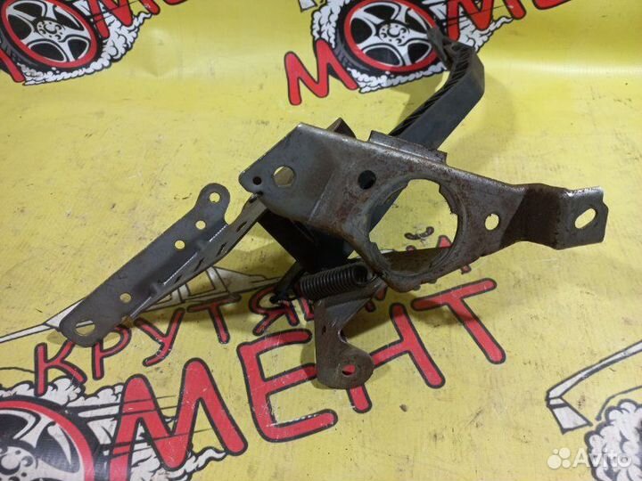 Педаль сцепления Ford Focus Ii 2 седан 1.6 2007