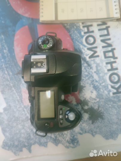 Продам фотоаппарат nikon D70