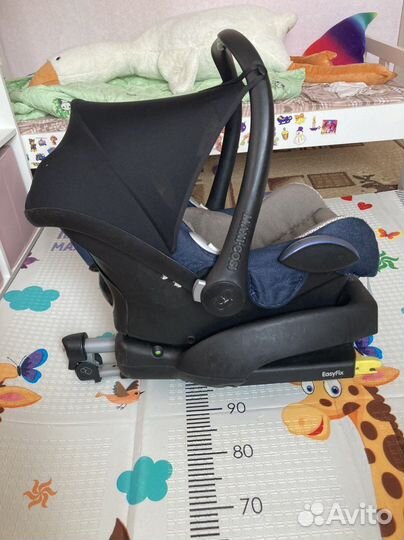 Автолюлька maxi cosi cabriofix c базой isofix