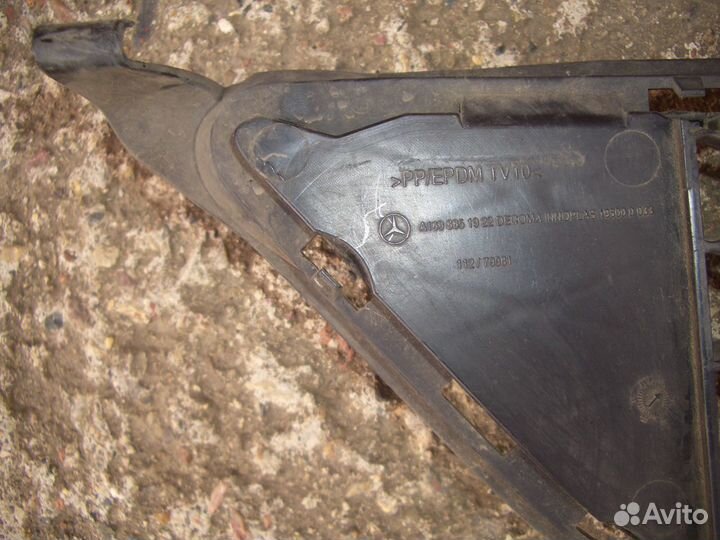 Решётка переднего бампера Мерседес W245 с07-11г