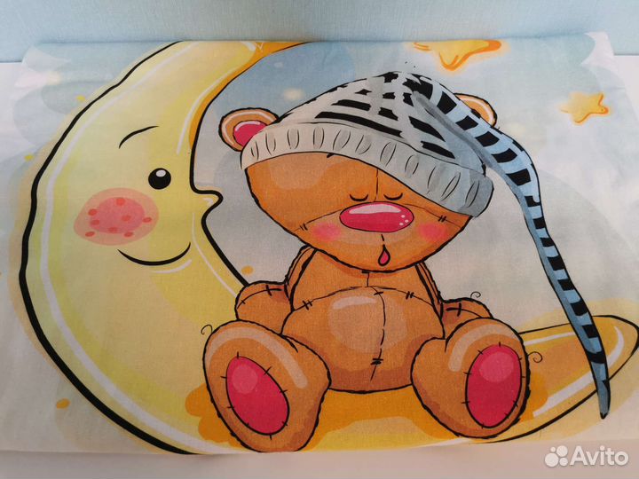 Комплект подушек в кроватку, одеяло