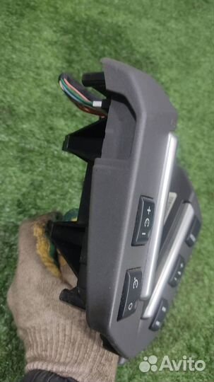 Кнопки мультимедиа на руль Land Rover Freelander