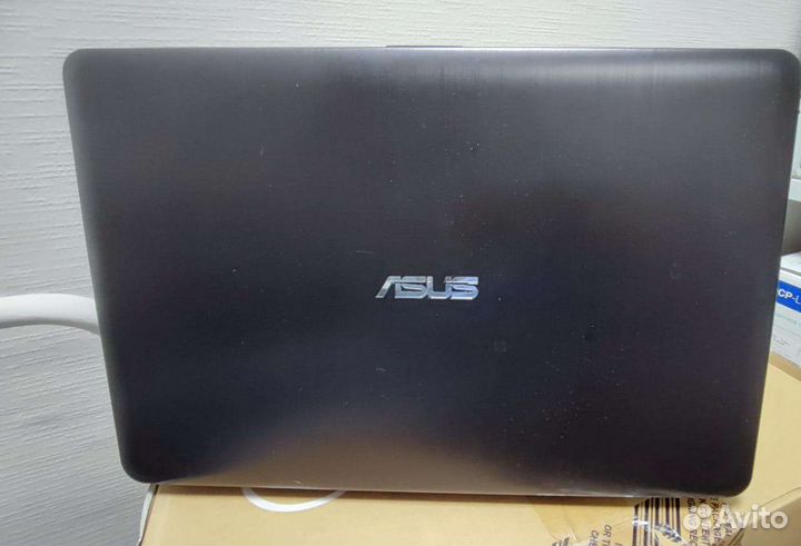 Asus ноутбук + сумка в подарок