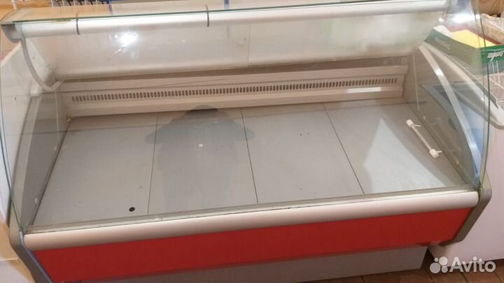 Холодильники бу витринный