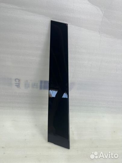 Накладка стойки двери передняя правая Toyota Camry