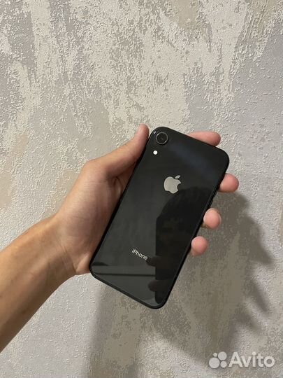 iPhone Xr, 64 ГБ