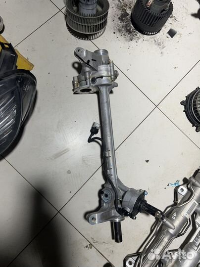 Рулевая рейка G30