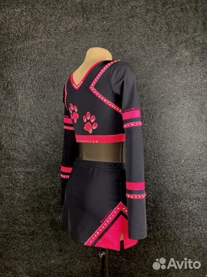 Костюм для акробатики и гимнастики