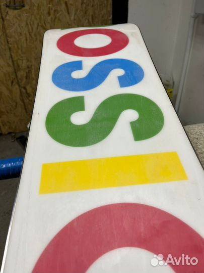 Доска для сноуборда с креплениями