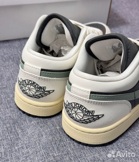 Кроссовки Nike Air Jordan low 1 Jade smoke