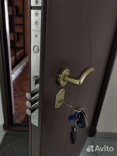 Вскрытие замков дверей, открыть авто,замена замка