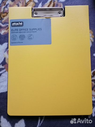 Планшет с зажимом и крышкой